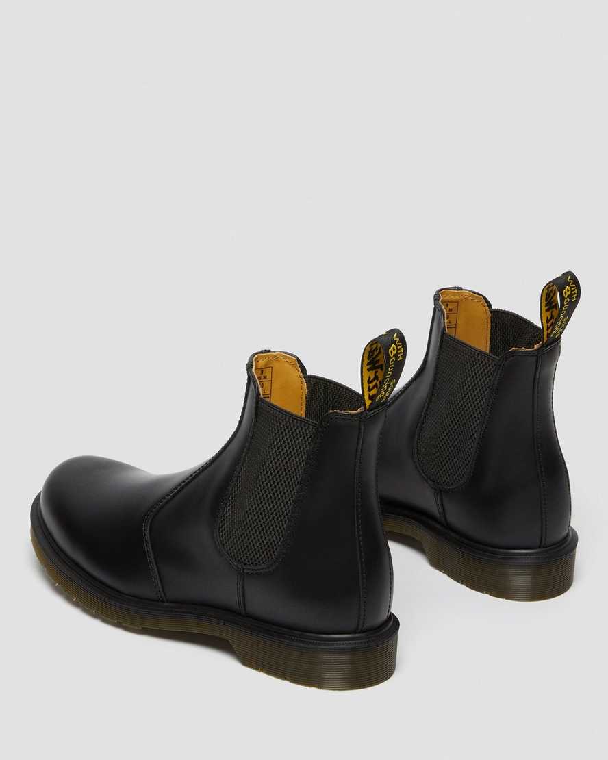 svarta dr martens 2976 smooth chelsea-stövlar för män