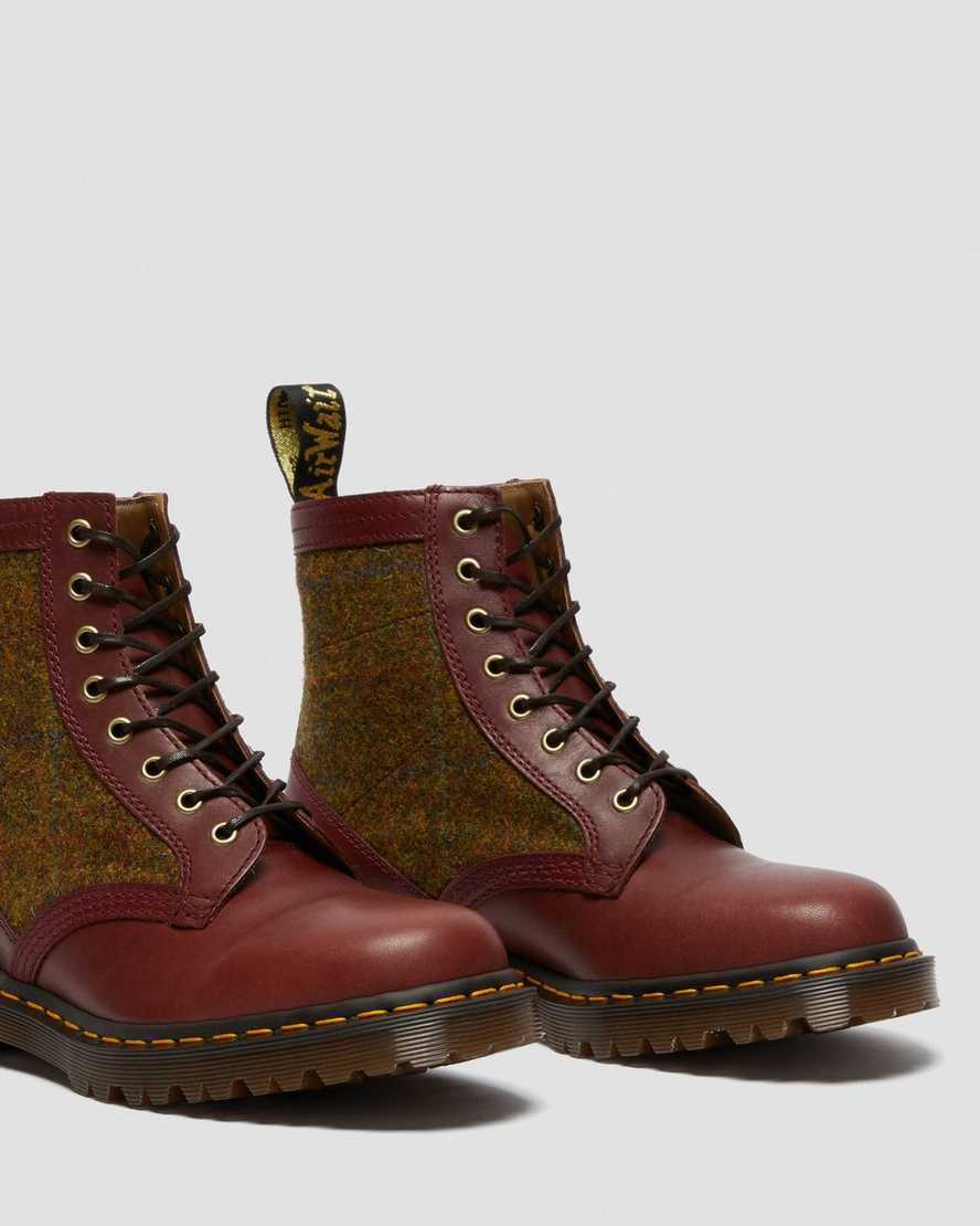 dr martens 1460 harris tweed herrstövlar med snörning i vinröda
