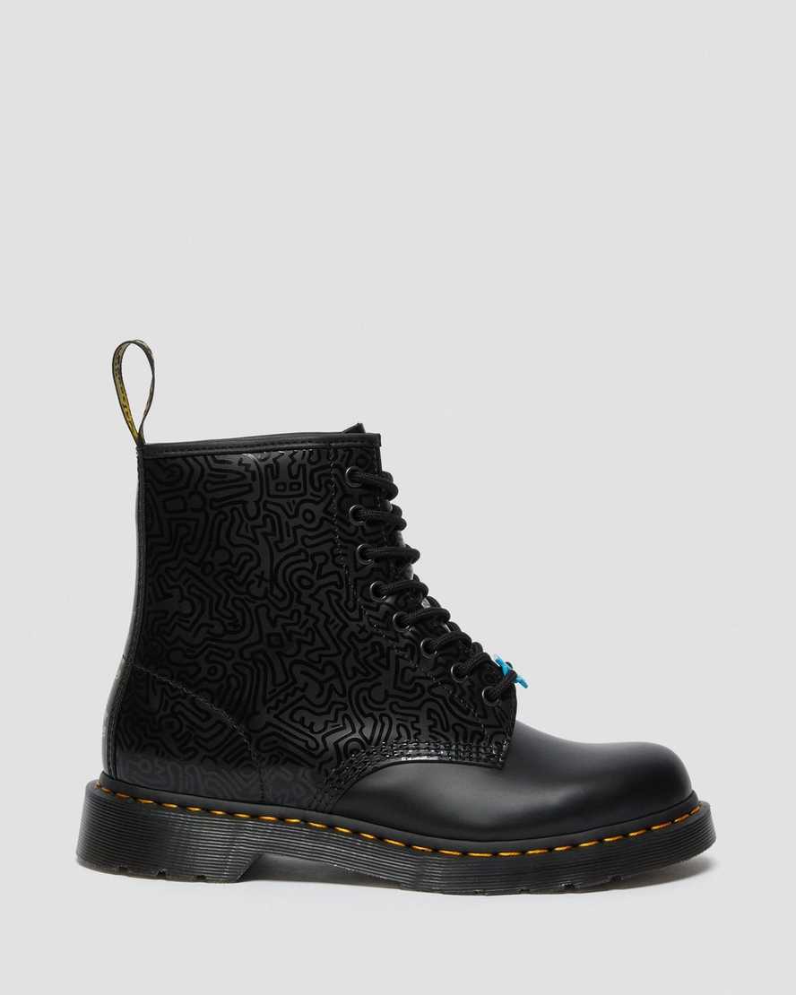 svarta dr martens keith haring 1460 smooth herrstövlar med snörning