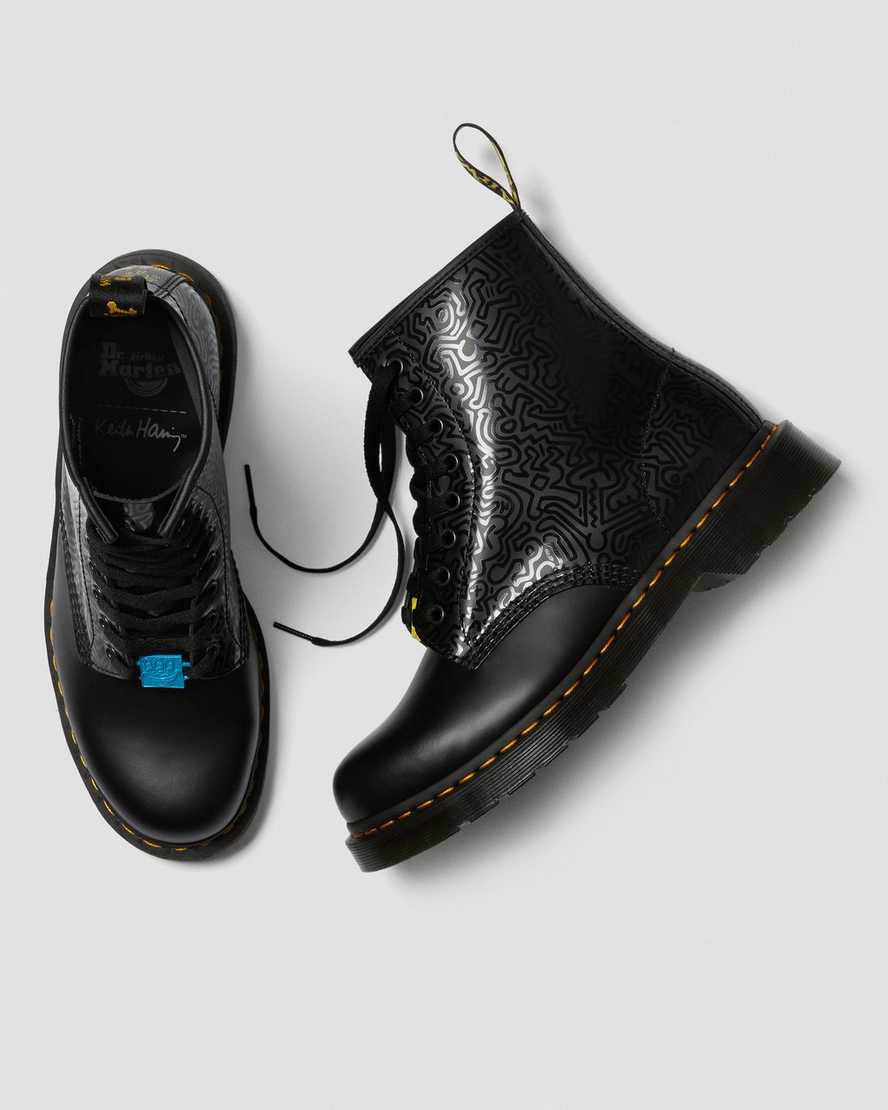 svarta dr martens keith haring 1460 smooth herrstövlar med snörning