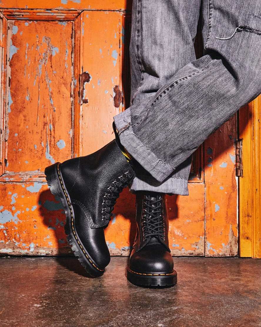 svarta dr martens 1460 pascal zip tumbled herrstövlar med snörning