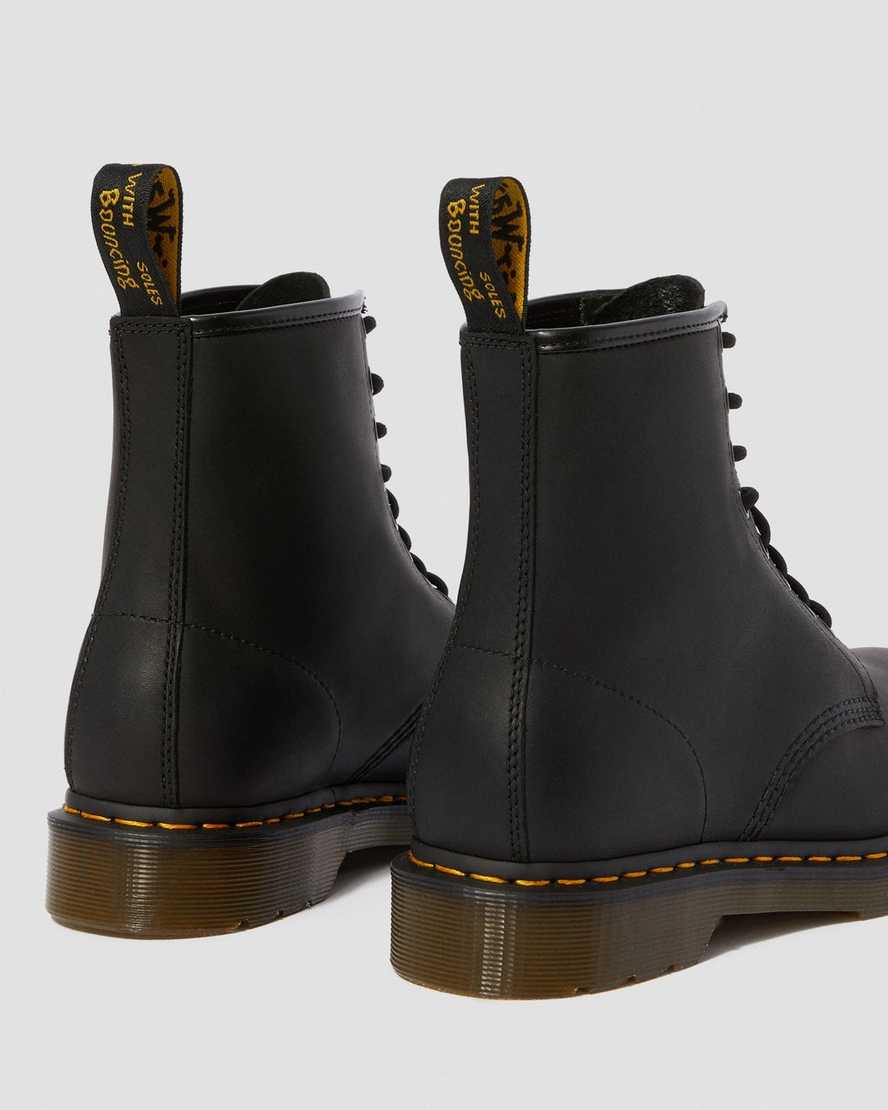 svarta dr martens 1460 greasy herrstövlar med snörning
