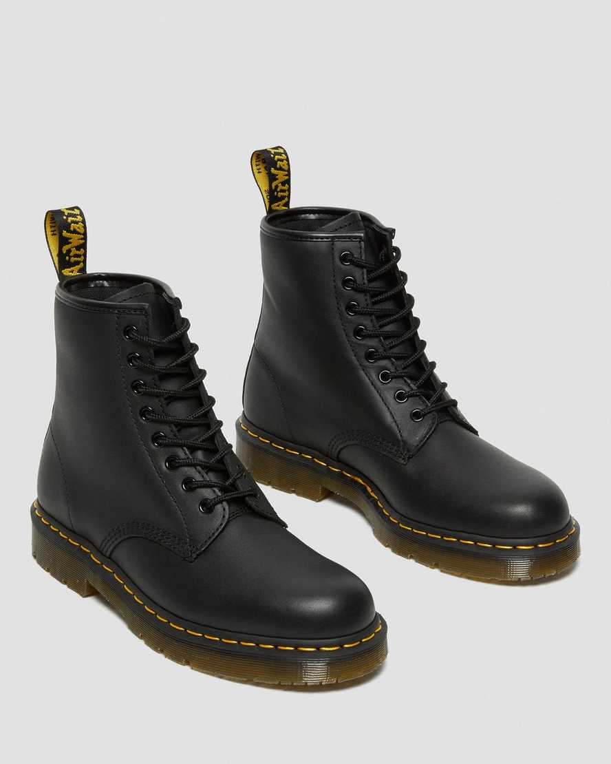 svarta dr martens 1460 halkfria herrstövlar med snörning