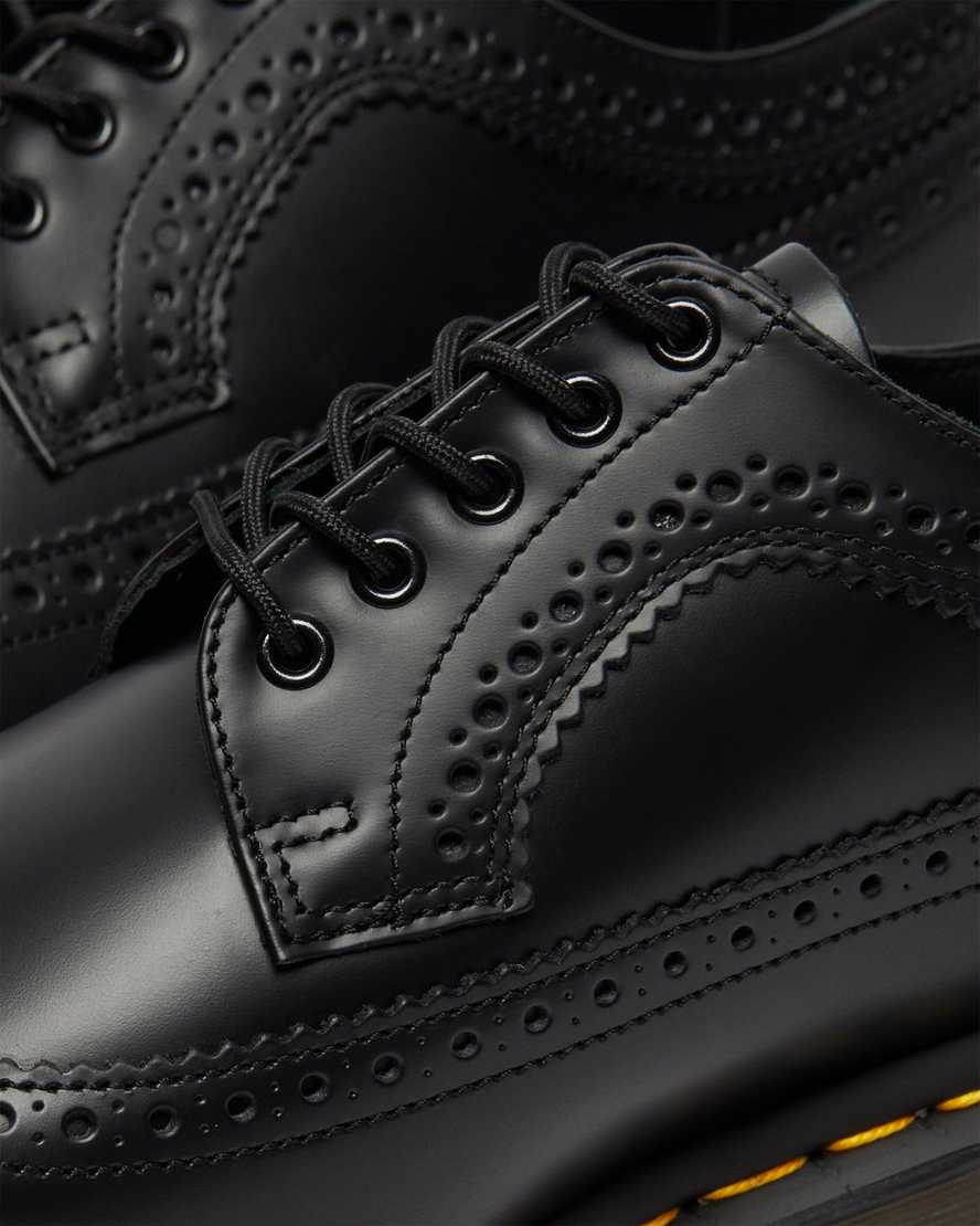 svarta dr martens 3989 yellow stitch smooth brogues för herr