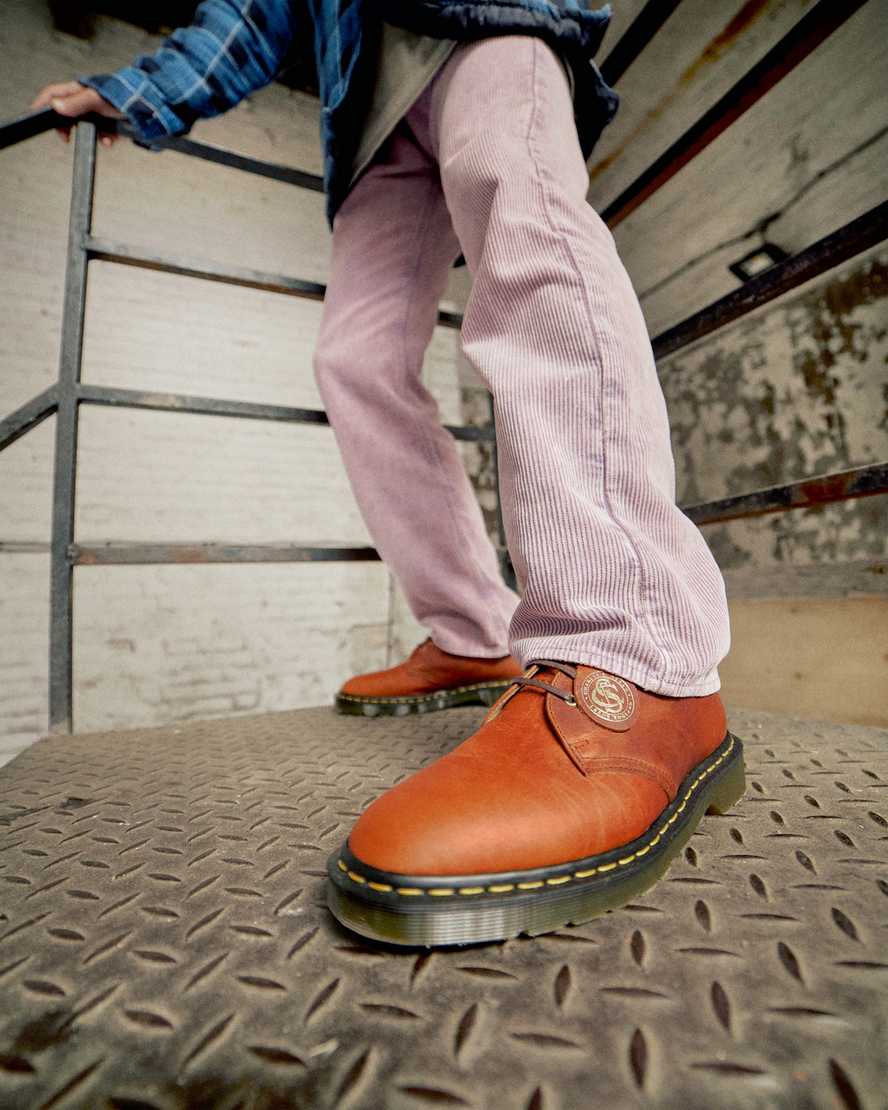 bruna dr martens 1461 classic oil oxfordskor för män