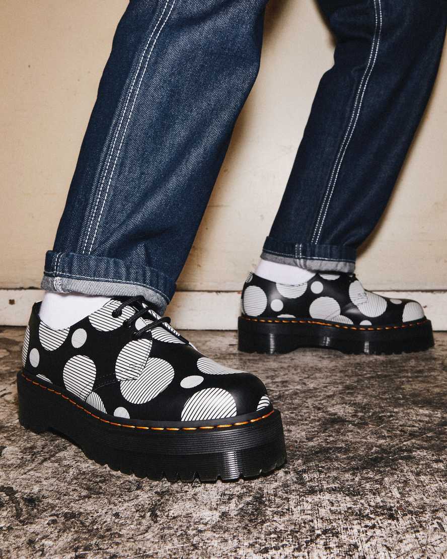 svarta dr martens 1461 polka dot smooth herr platåskor