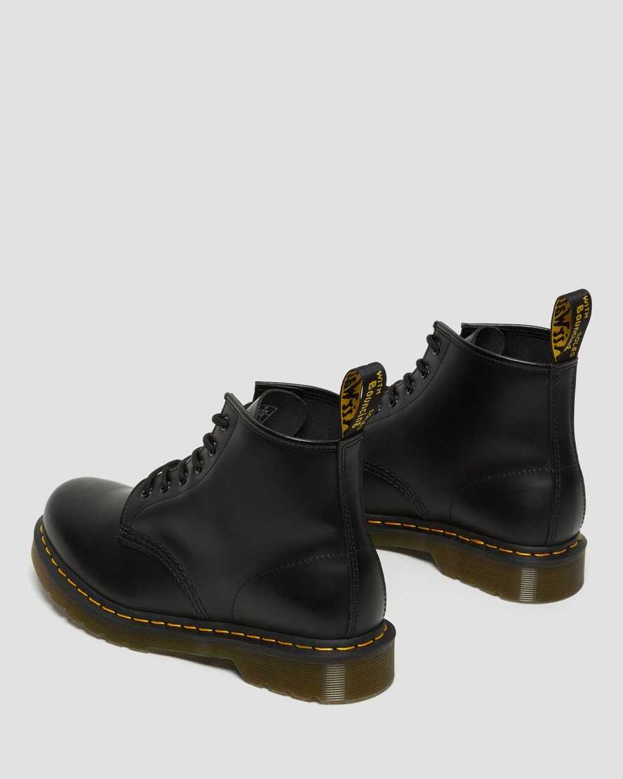 svarta dr martens 101 yellow stitch smooth damstövlar