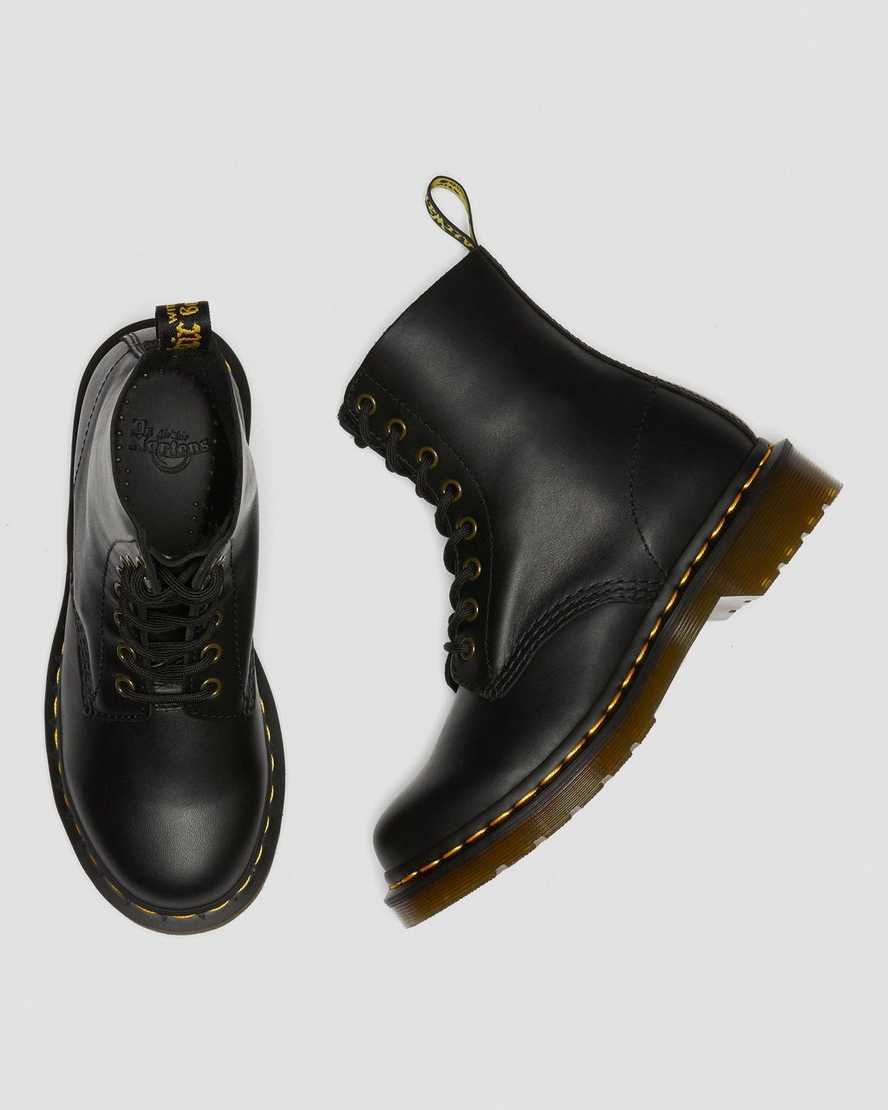 svarta dr martens 1460 pascal wanama damstövlar