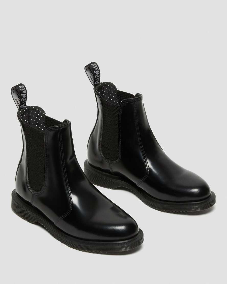 svarta dr martens flora smooth chelsea-stövlar för kvinnor