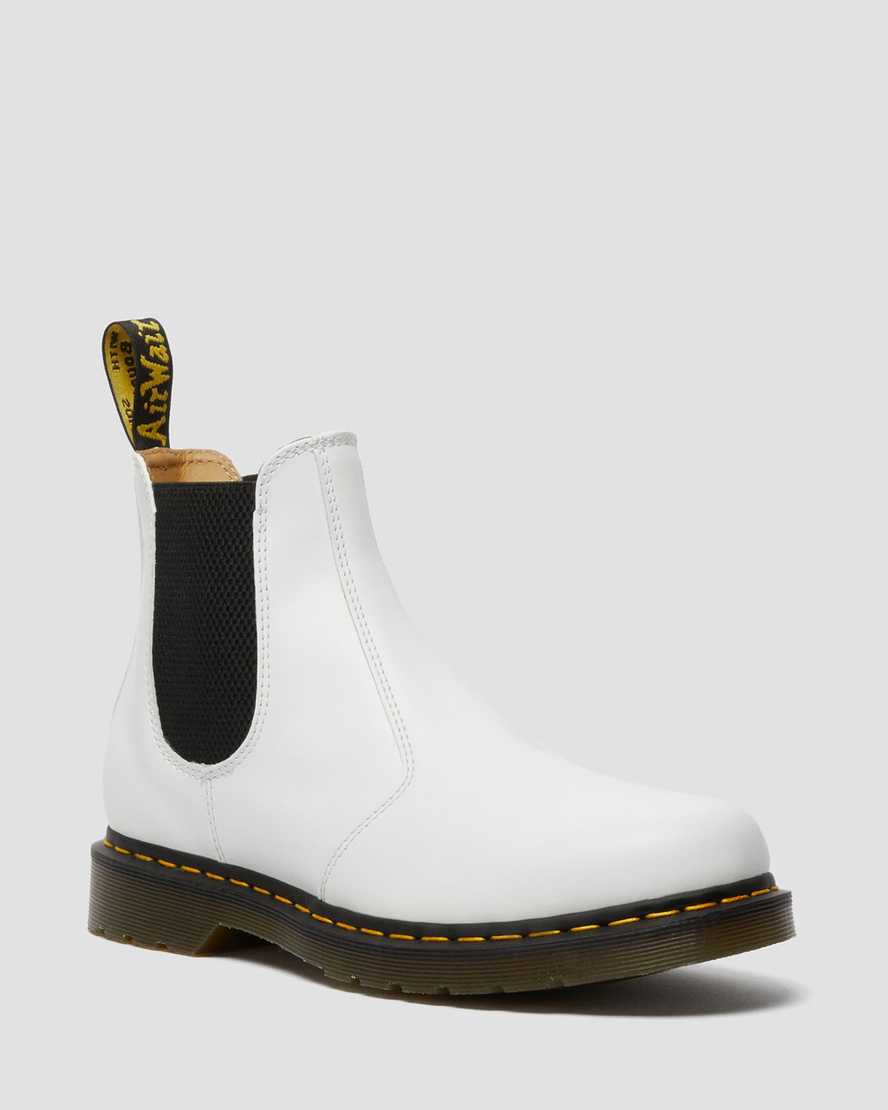vita dr martens 2976 yellow stitch smooth chelsea stövlar för dam