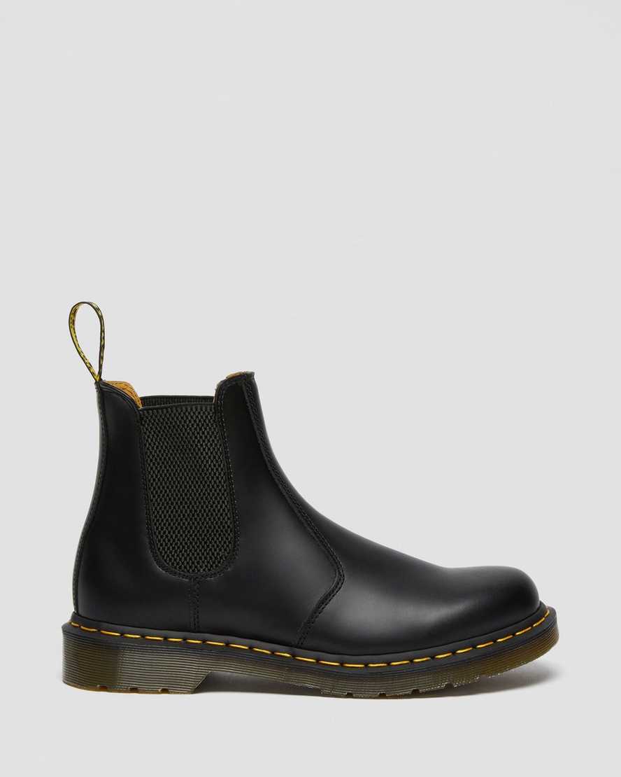 svarta dr martens 2976 yellow stitch smooth chelsea stövlar för dam