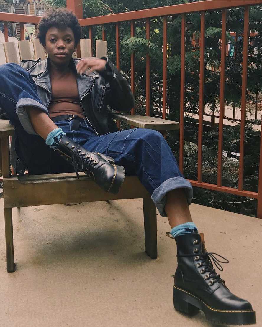 svarta dr martens leona vintage smooth damklackade stövlar