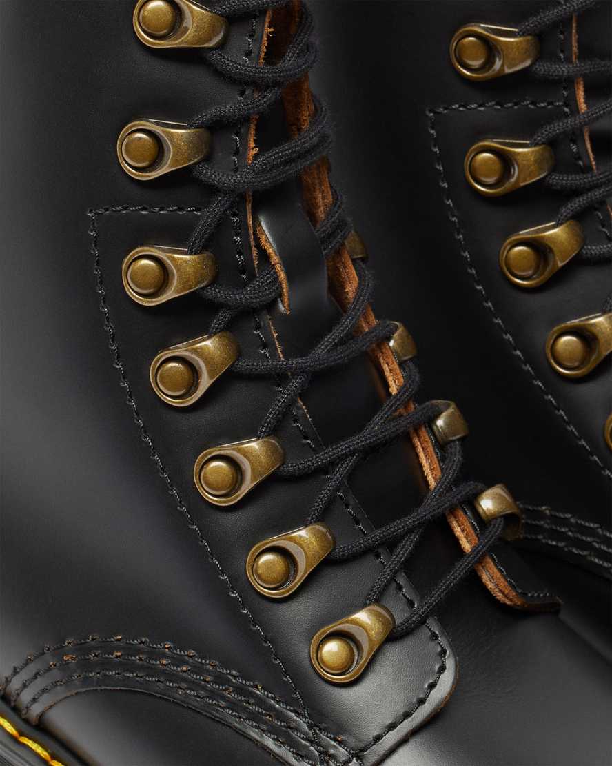 svarta dr martens leona vintage smooth damklackade stövlar
