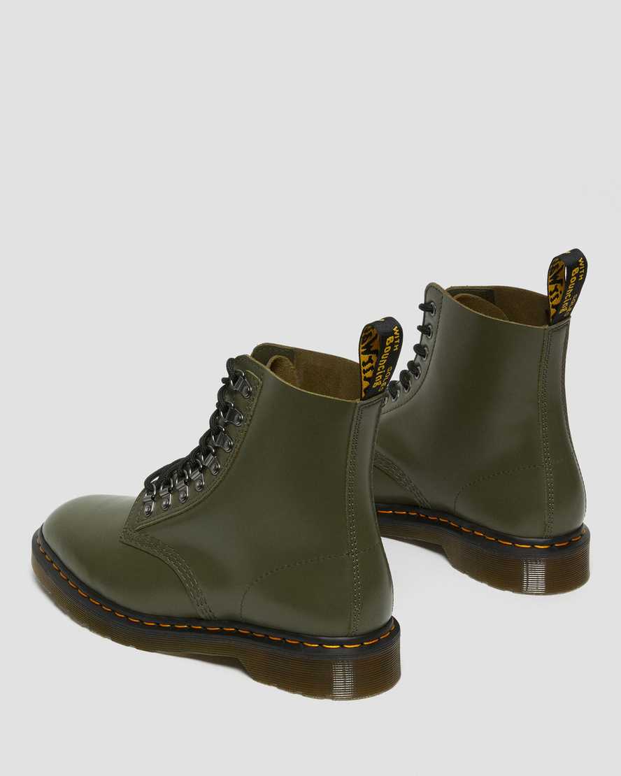 gröna dr martens 1460 pascal verso smooth damstövlar med snörning