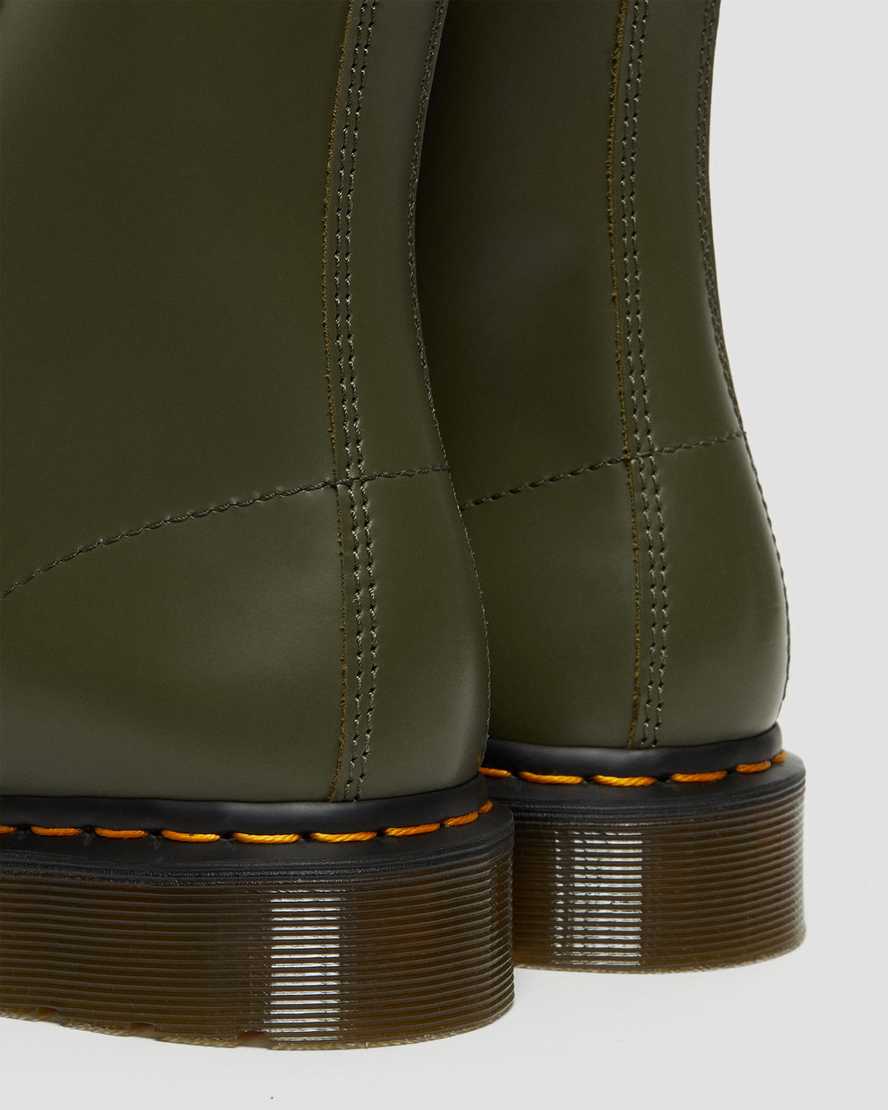 gröna dr martens 1460 pascal verso smooth damstövlar med snörning