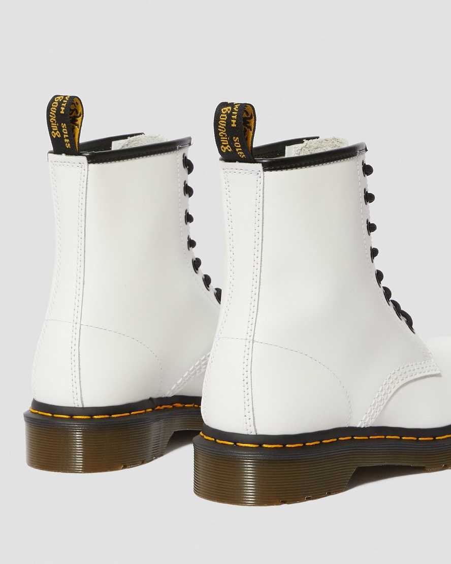vita dr martens 1460 smooth damstövlar med snörning