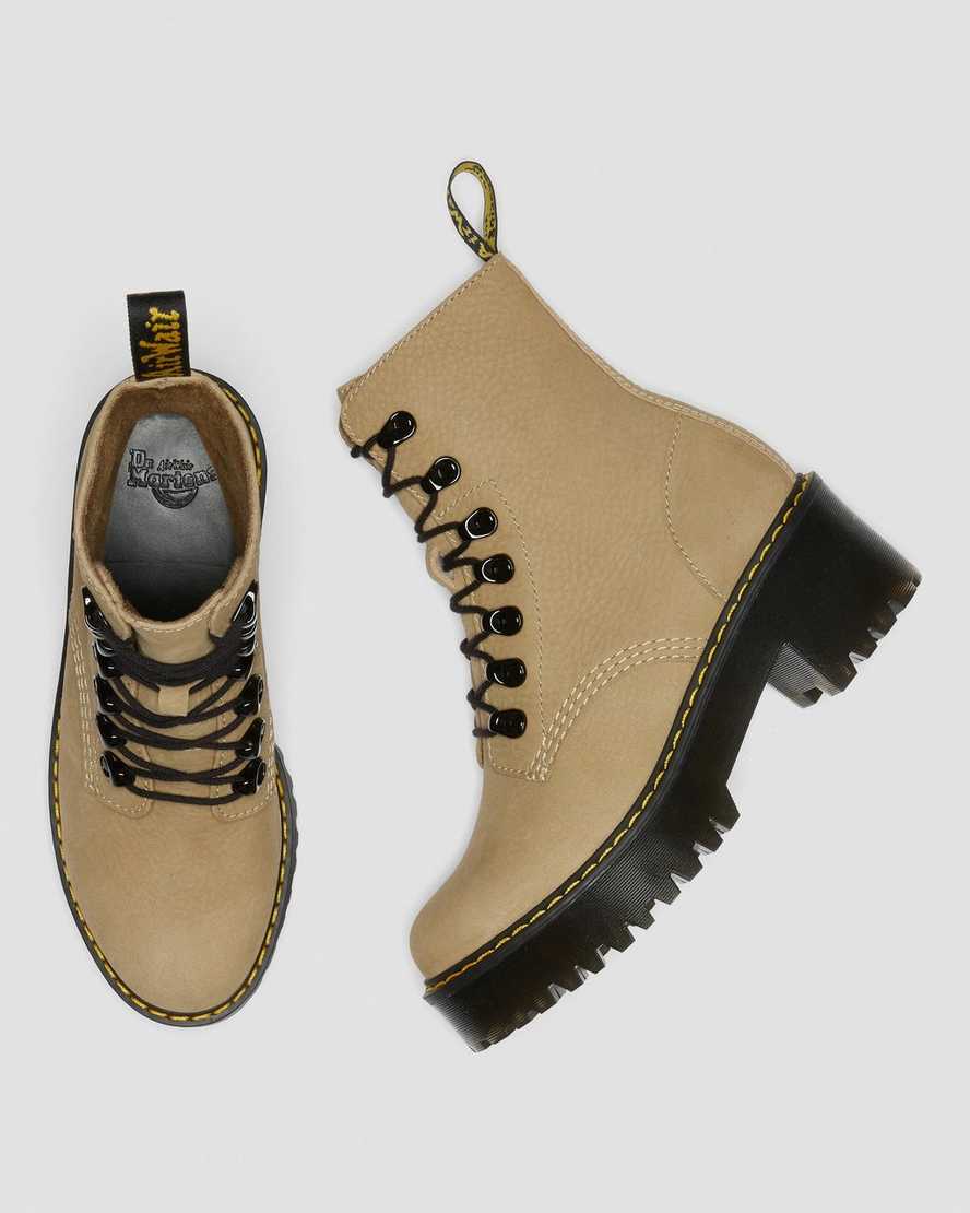 bruna dr martens leona damstövlar med snörning
