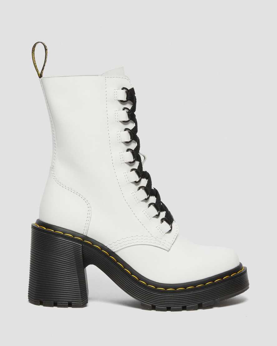 vita dr martens chesney flared heel damstövlar med snörning
