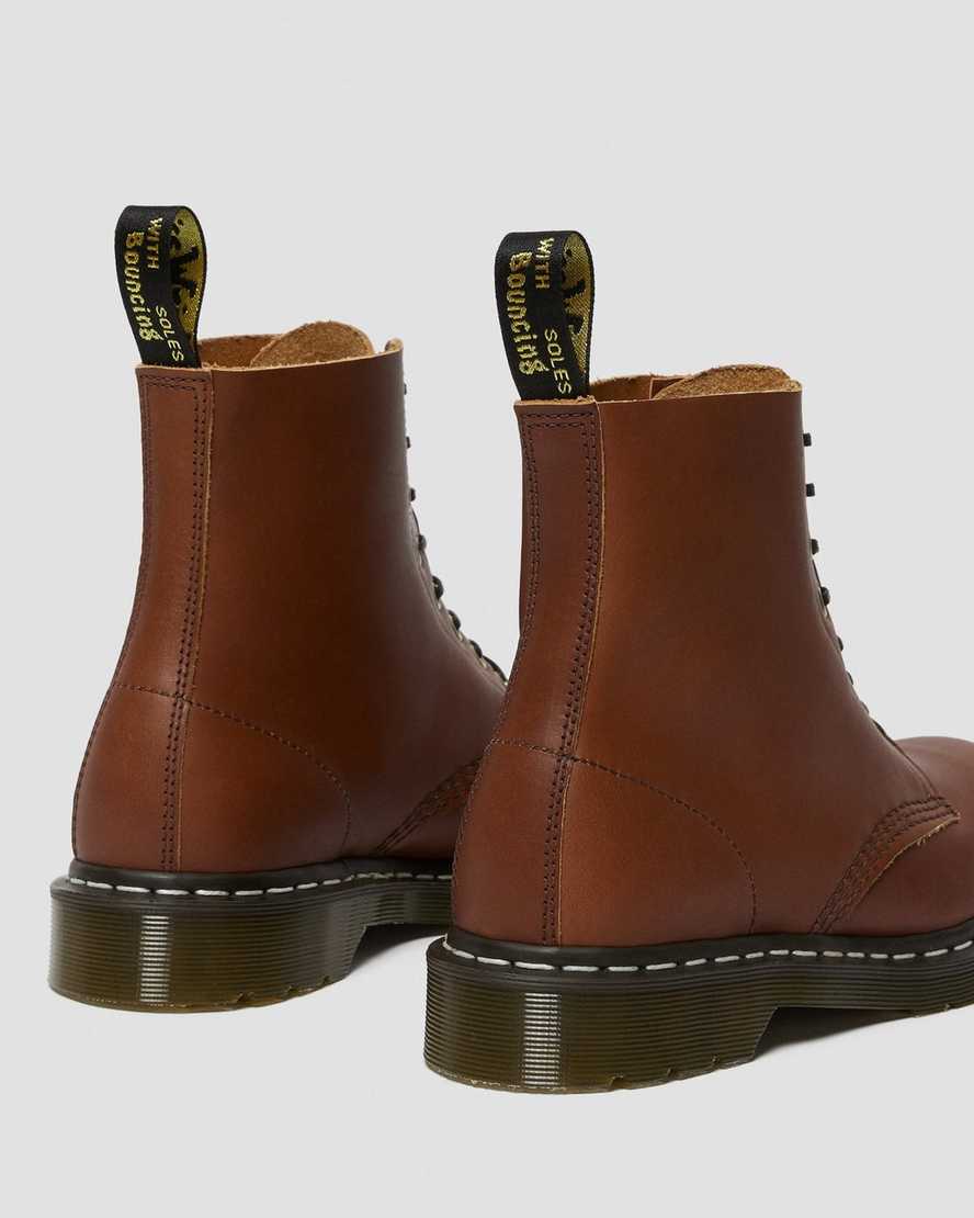 bruna dr martens 1460 veg tan damstövlar med snörning
