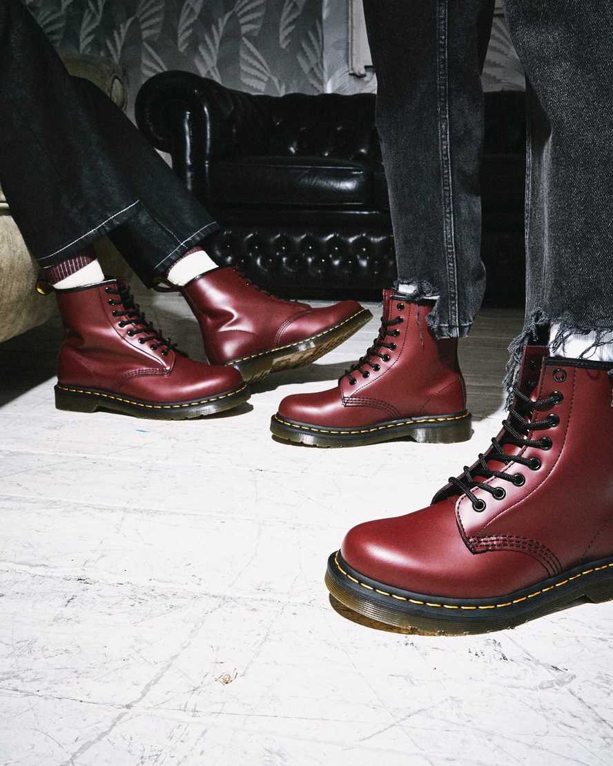 röda dr martens 1460 smooth damstövlar med snörning