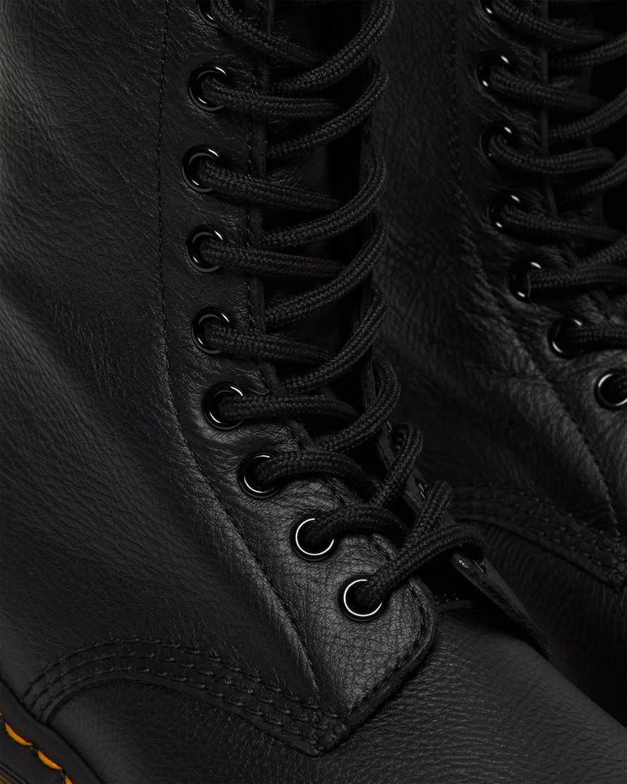 svarta dr martens 1490 virginia damstövlar med halva vaden