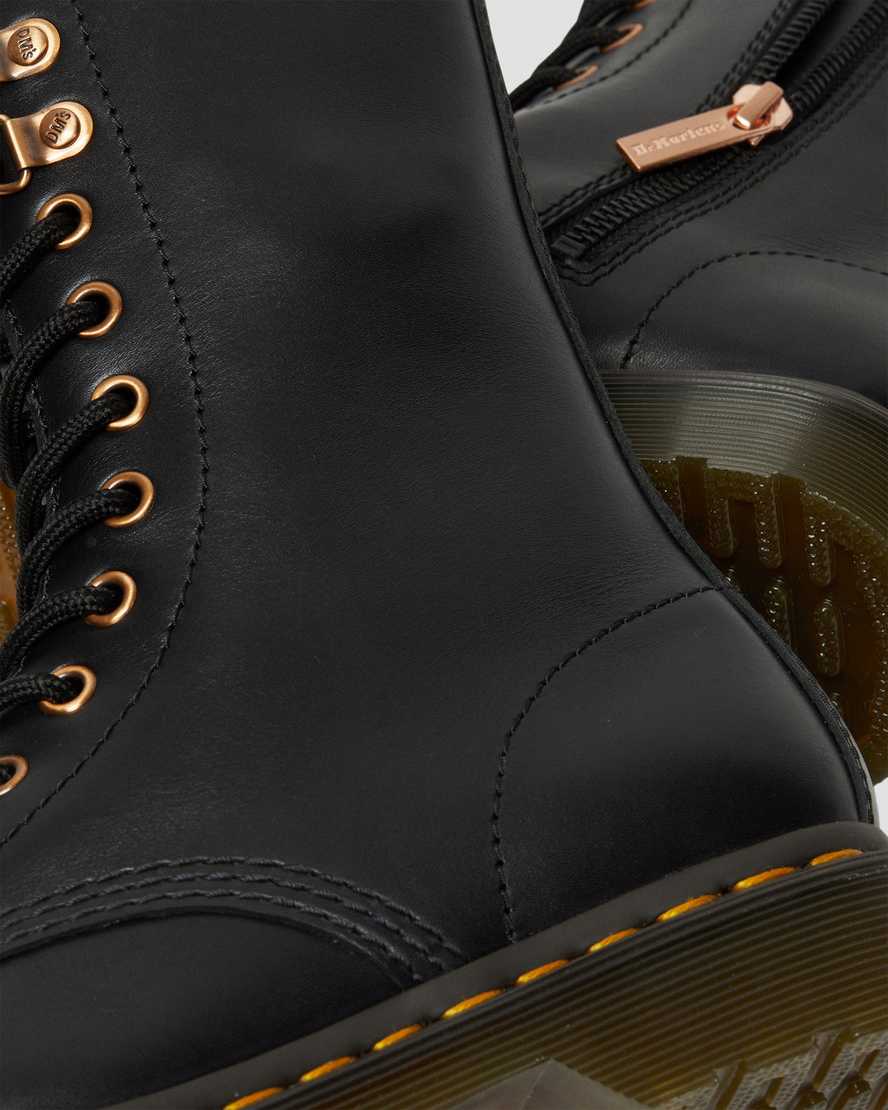 svarta dr martens 1490 rose gold hardware damstövlar med halva vaden