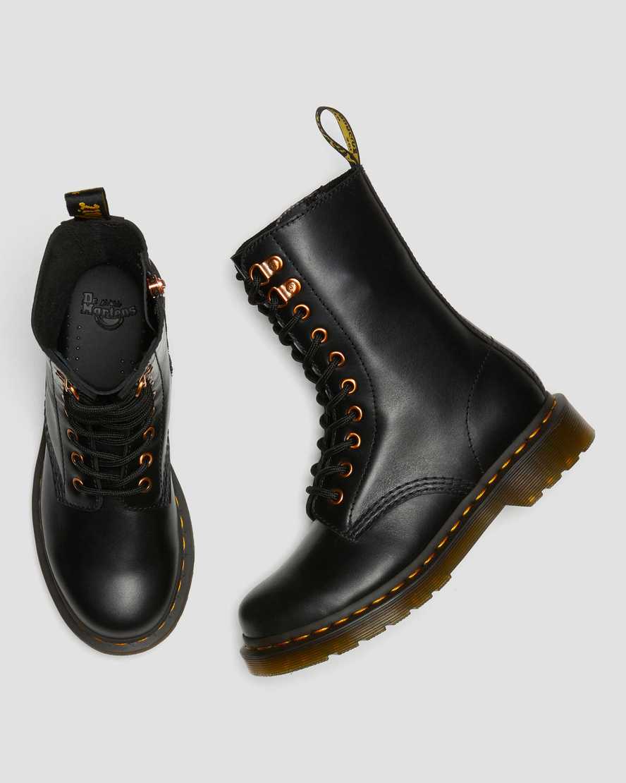 svarta dr martens 1490 rose gold hardware damstövlar med halva vaden