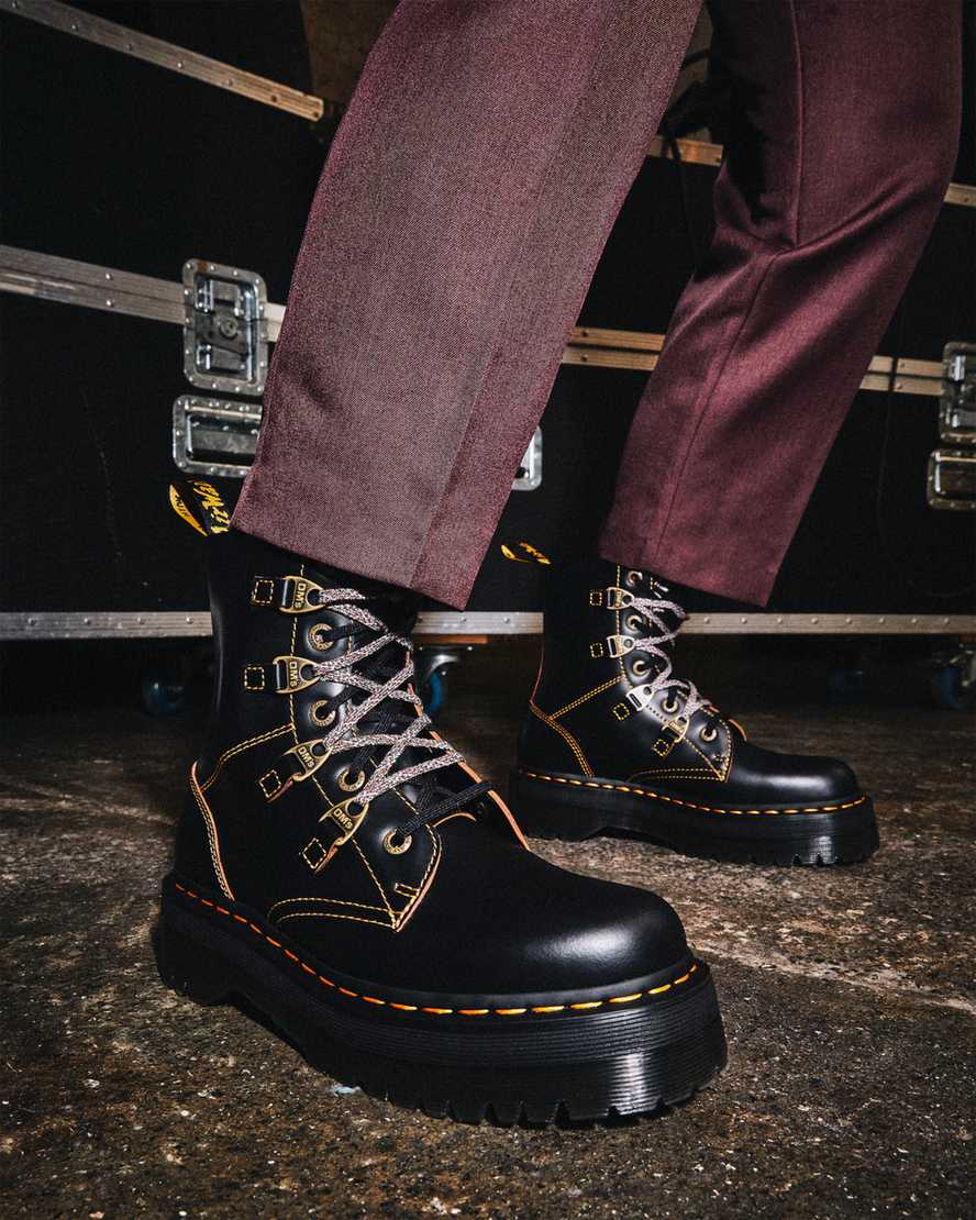 svarta dr martens collier dubbelsnörda platåstövlar för dam