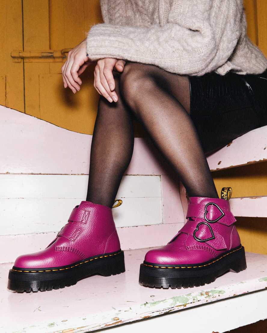 rosa dr martens devon heart dam platåstövlar