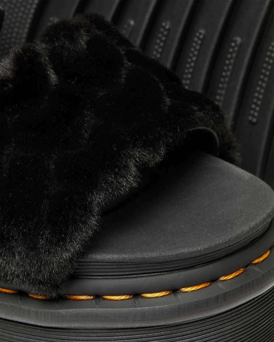 svarta dr martens voss fluffy fuskpäls platåsandaler för dam