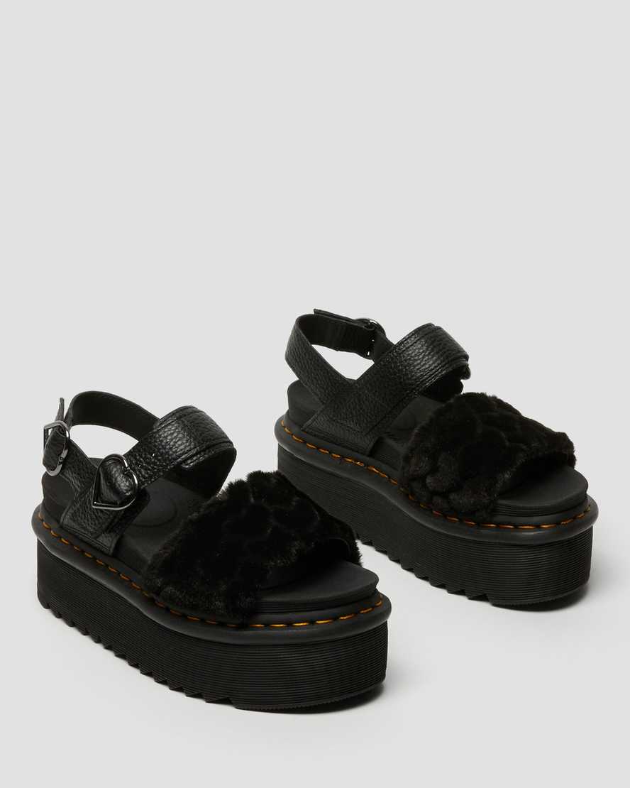 svarta dr martens voss fluffy fuskpäls platåsandaler för dam