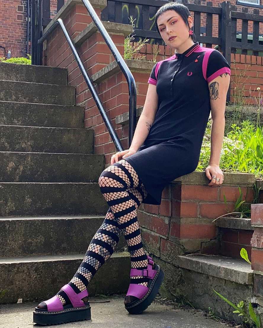 lila dr martens voss strap dam platåsandaler