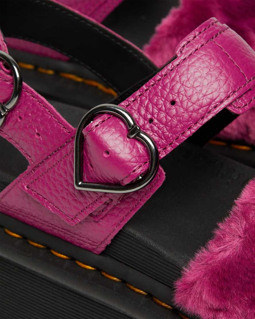 rosa dr martens voss fluffy fuskpäls platåsandaler för dam