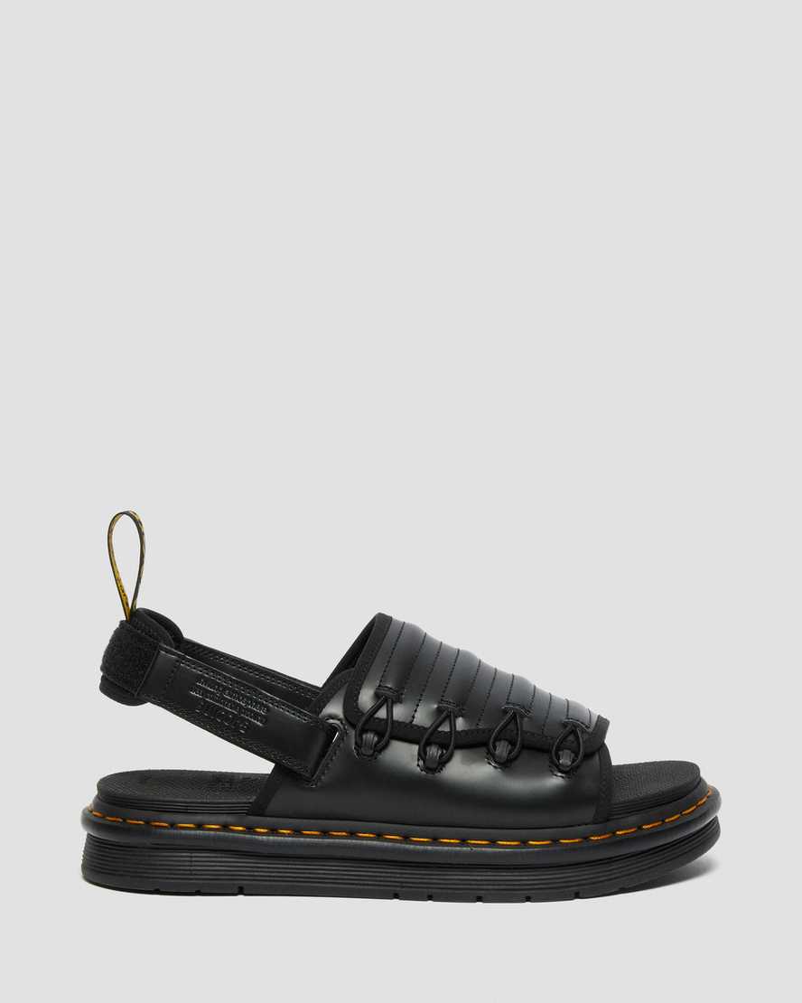 svarta dr martens mura suicoke damsandaler