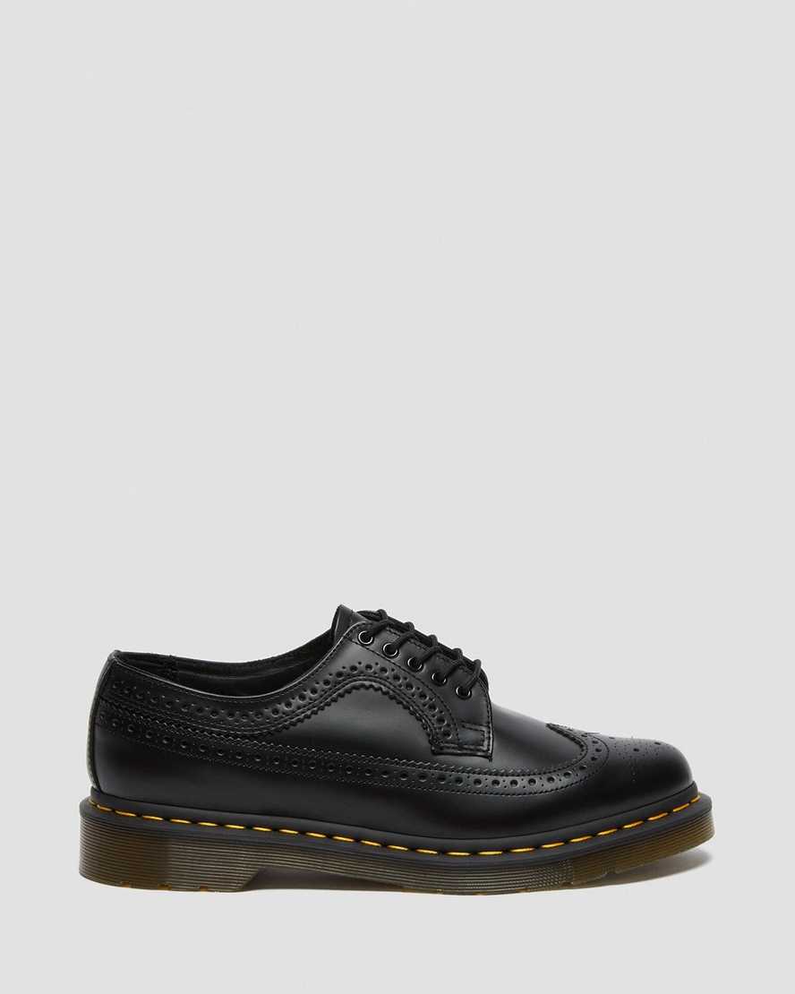 svarta dr martens 3989 yellow stitch smooth brogues för dam