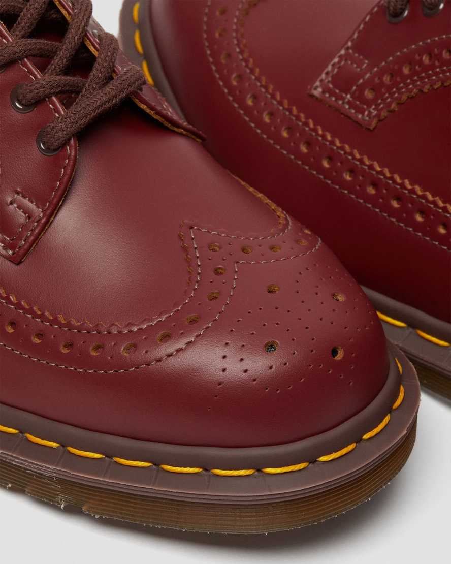 röda dr martens 3989 vintage made in england dam brogueskor