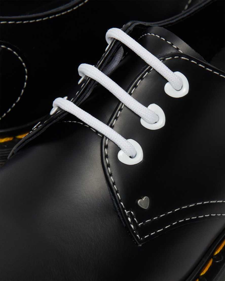 svarta dr martens 1461 hearts smooth lack oxfordskor för dam