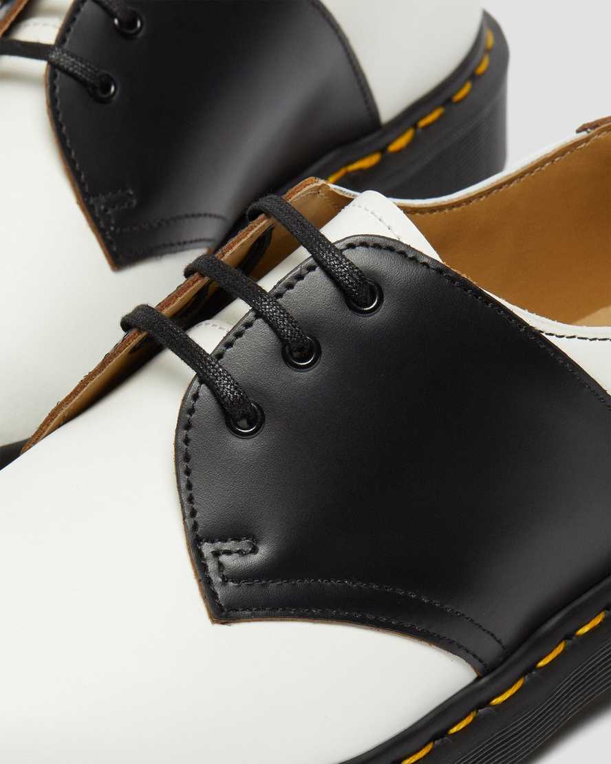 vita svarta dr martens 1461 dam sadelskor